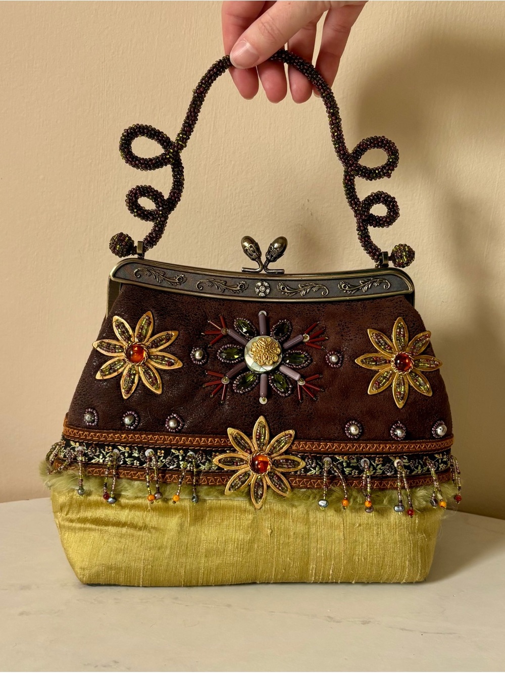 Vintage Mary Frances Brown & Green Beaded Kisslock Handbag